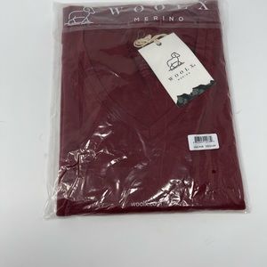 WoolX Aspen V Neck merlot medium NWT